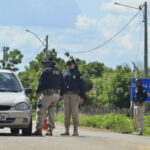 Focos de água parada são encontrados em obra da Prefeitura, paralisada há mais de 1 ano; VÍDEO