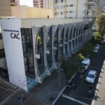 Ana Castela fala sobre vida amorosa em leilão do Instituto Neymar