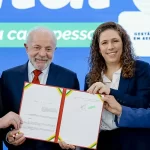 Porto de Paranaguá registra movimento histórico de mais de 2,5 mil caminhões em 24 horas