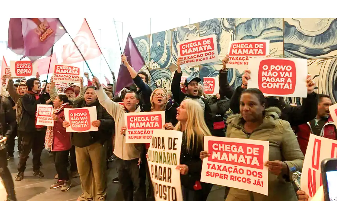 © Frente Povo Sem Medo