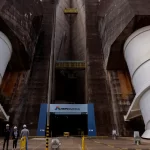 Cheio de ação, novo trailer de ‘Predador: Terras Selvagens’ é divulgado