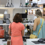 Azul encerra operações em 14 cidades