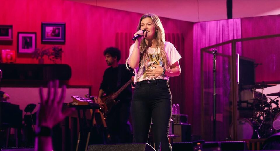 Reprodução: Instagram: @kellyclarkson