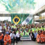 Todo mundo no México: Shakira bate recorde com show gratuito para 400 mil fãs