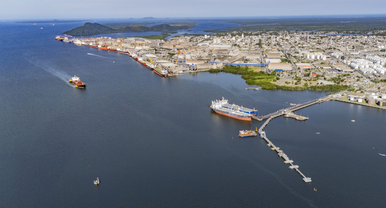 Foto: Claudio Neves/Portos do Paraná