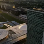 Paramount Skydance vende rede de cinemas UCI no Brasil