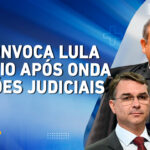 Flávio Bolsonaro participa de missa na Catedral de Brasília