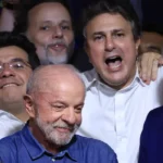 Lula é eleito pela 4ª vez, e Flávio pede anulação da eleição